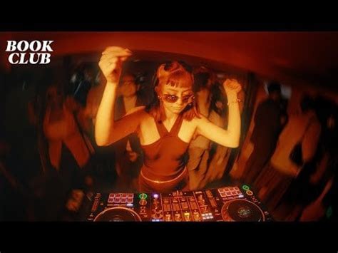 tinzo dj|Groovy Disco and R&B Mix at a New York Basement Party .